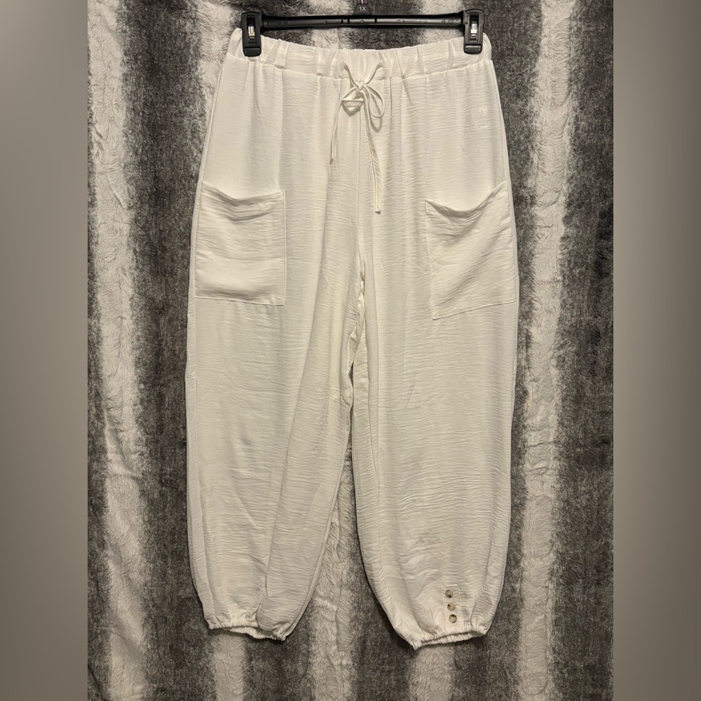 White Cropped Drawstring Pants size 1XL - Picture 3 of 7